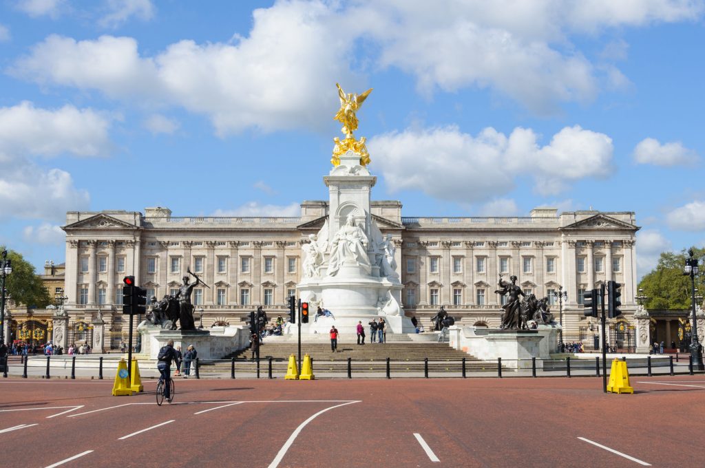 Tourists' top 10 favourite British attractions