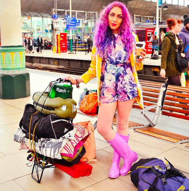 The rainbow-haired girl who travels the world for free