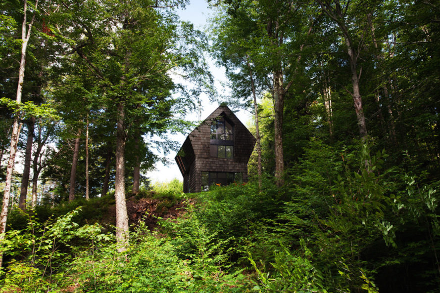 Thid lumberjack shack was transformed into an amazing retreat
