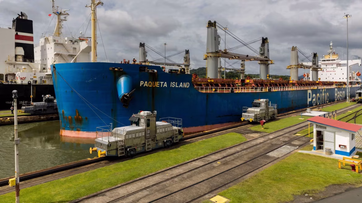 Panama Canal railway